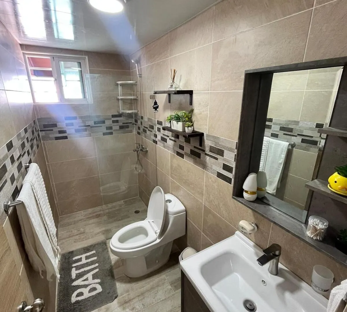 Modern 2-Bedroom Apartment Near The Airport Saint-Domingue 0*,  République dominicaine
